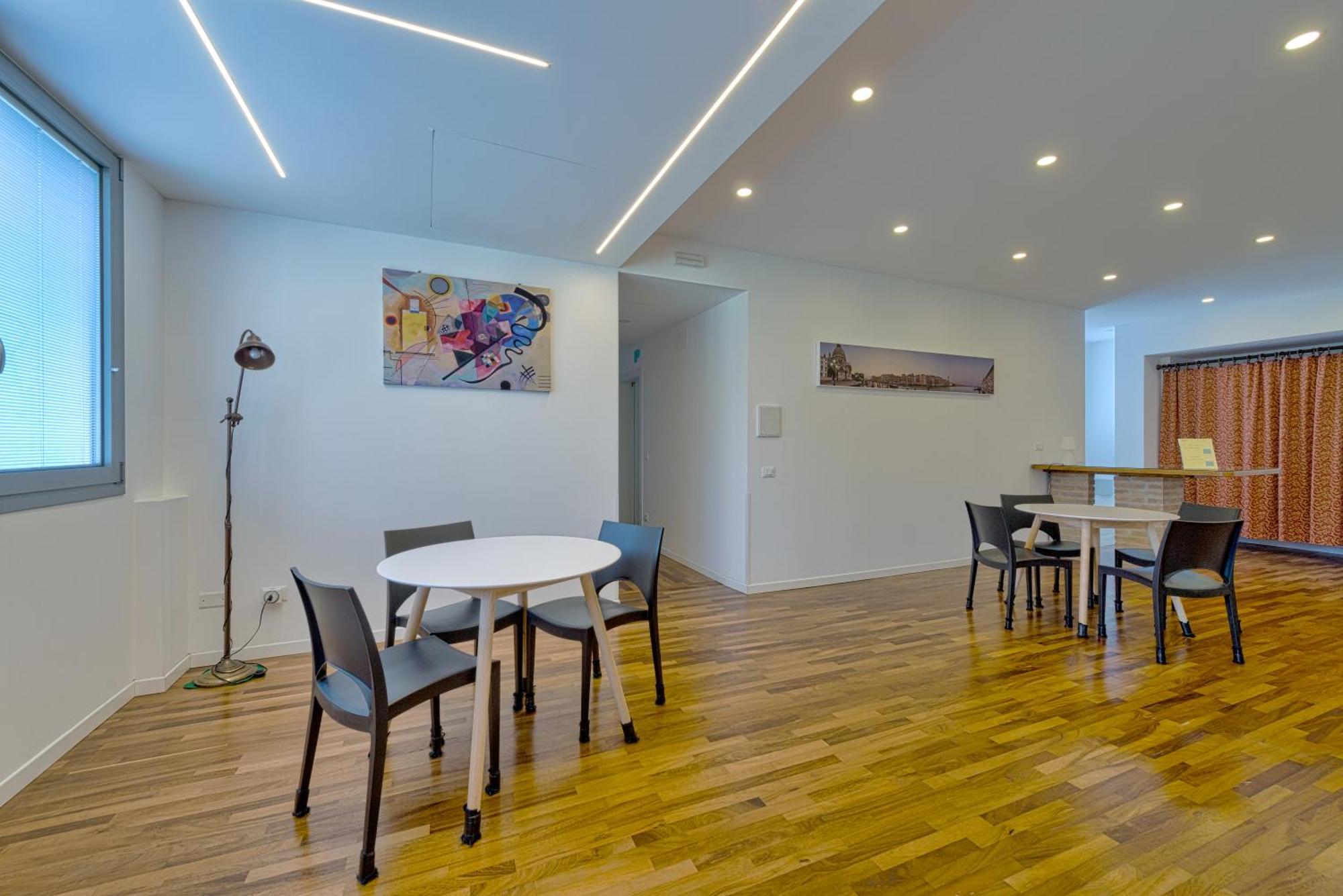 Marconi House 5*